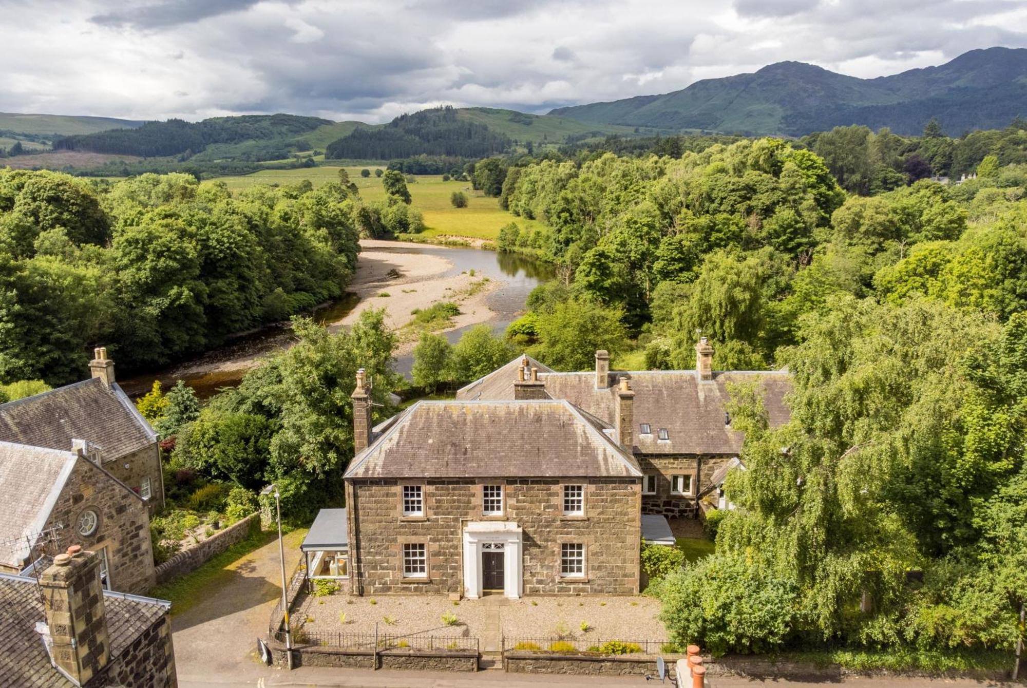 Comrie Old Schoolhouse Villa Exterior foto